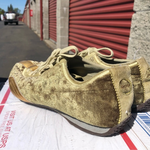 Vintage DKNY Womens golden brown Velvet Lace Up Comfort Sneakers Size 7.5 - Picture 7 of 11